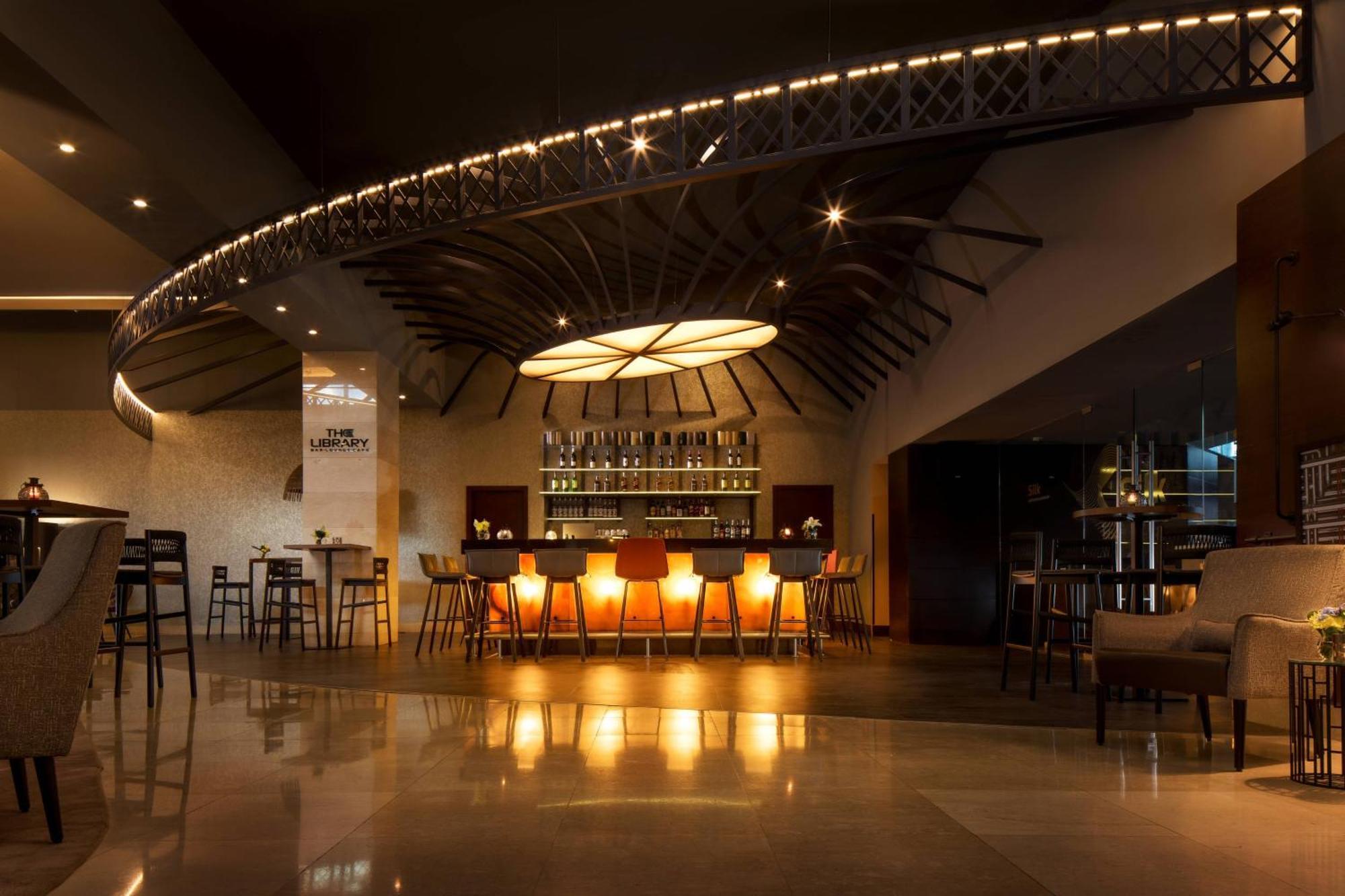 Renaissance By Crystall Atyrau Bagian luar foto